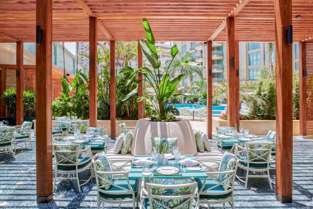 Four Seasons Hotel Cairo at Nile Plaza ota4