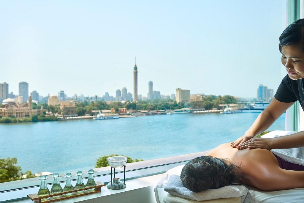 Four Seasons Hotel Cairo at Nile Plaza ota5