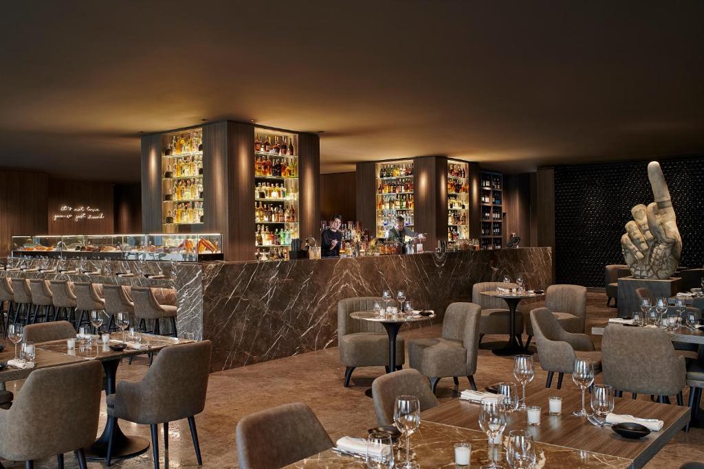 Four Seasons Hotel Cairo at Nile Plaza ota9