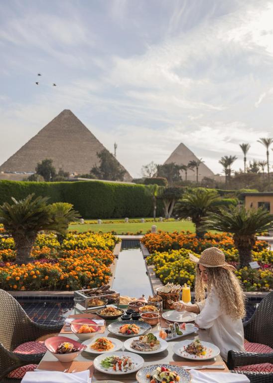 Marriott Mena House Cairo ota8