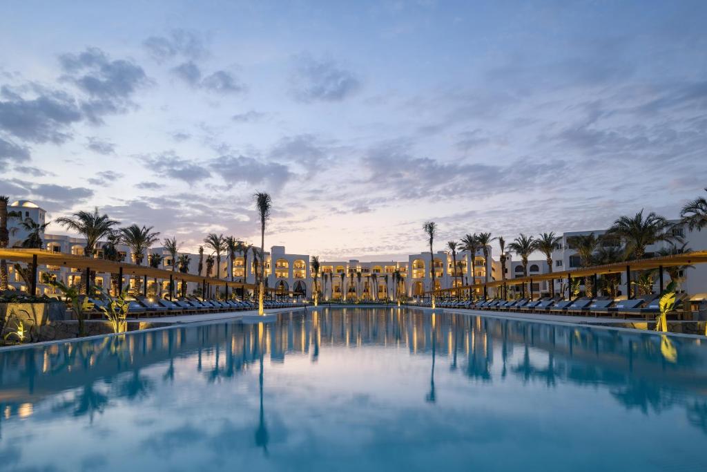 Serry Beach Resort Hurghada
